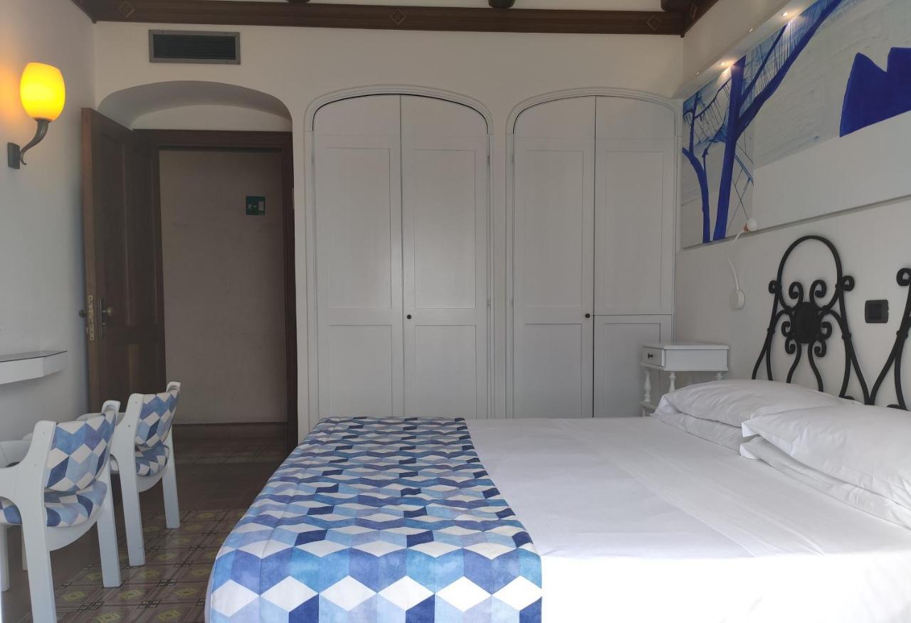 Marina del Cantone Taverna Del Capitano מראה חיצוני תמונה