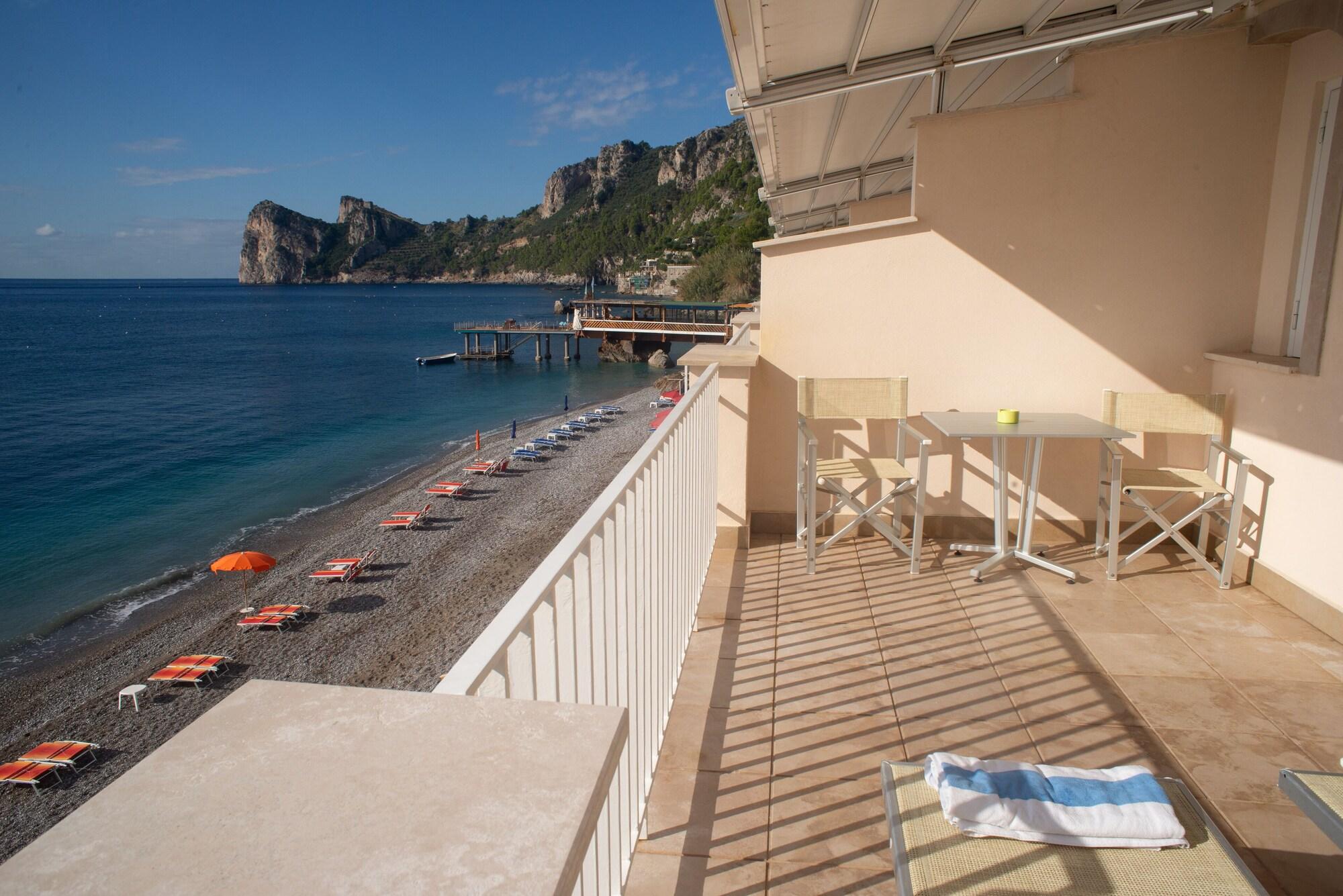 Marina del Cantone Taverna Del Capitano מראה חיצוני תמונה