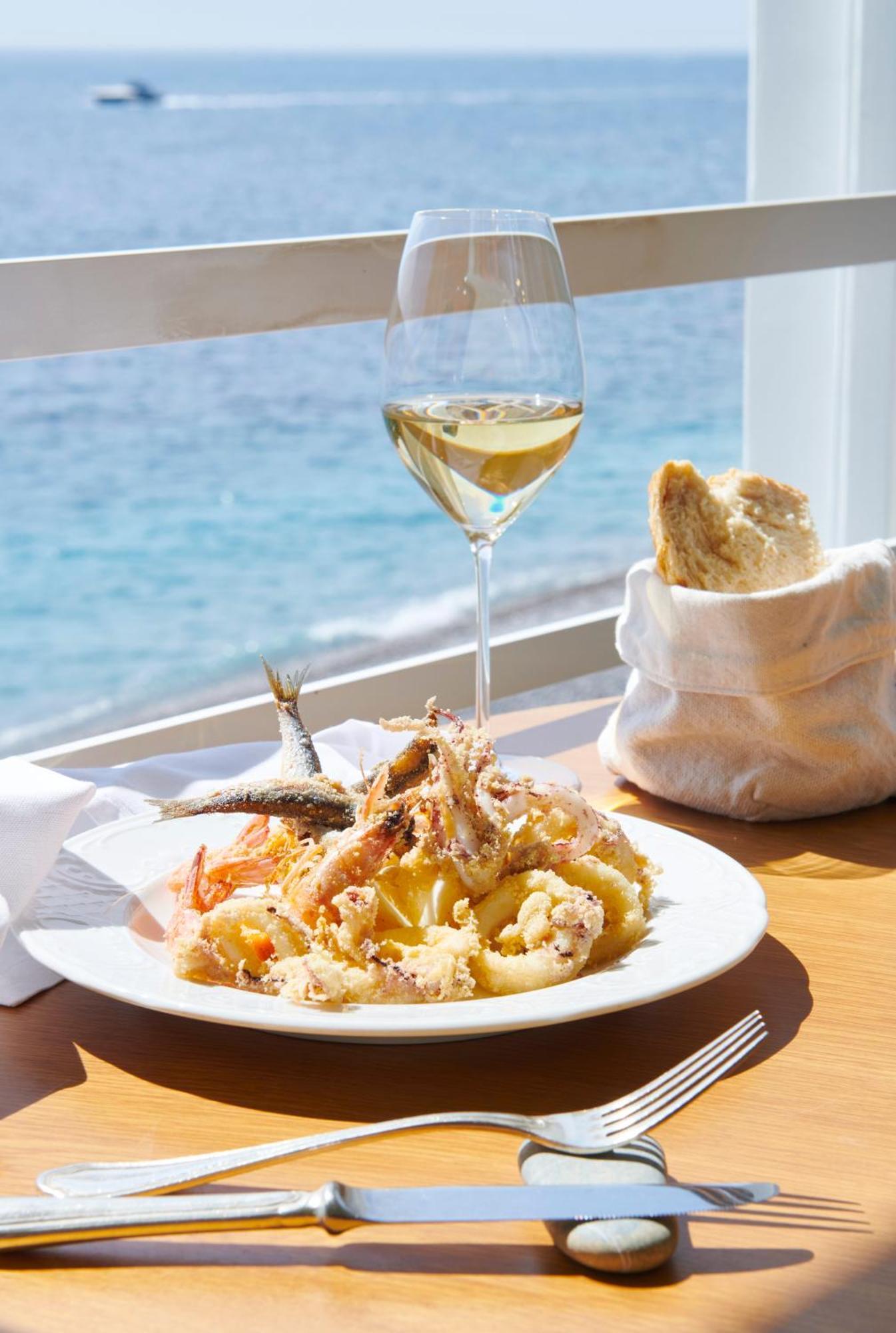 Marina del Cantone Taverna Del Capitano מראה חיצוני תמונה